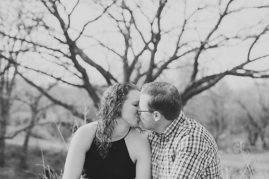 LindseyEricEsession_121bw_Blog